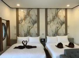 Lanta Beautiful beach house 1