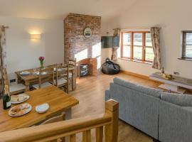 Tawny Cottage - Ukc2580, hotel in Hamstall Ridware