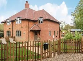 Cowslip Cottage-Ukc2457