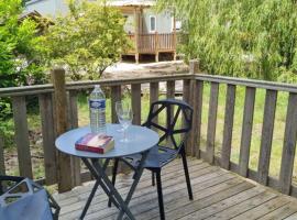 Mobil-home 32m² avec Terrasse - 4 personnes - API-1-52-1564, Hotel in Nibelle