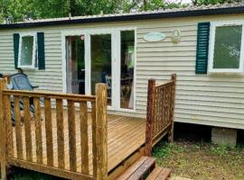 Mobil home cosy avec terrasse, 2 chambres, 6 couchages - API-1-52-1581, Hotel in Nibelle