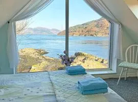 The House On The Slip - Uk43806