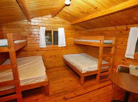 Arrowhead Camping Resort Cabin 1, viešbutis mieste Douglas Center