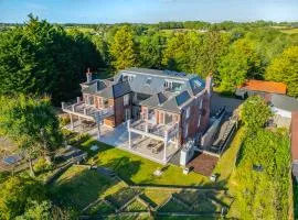 The Essex Mansion - Uk48355