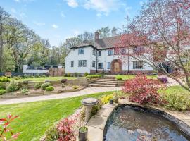 Brackenwood, hotel a Frankby
