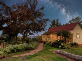 Red Hill Cottage Walcha、Walchaのホテル