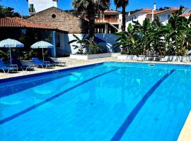 Dolphin Hotel, hotel in Skopelos