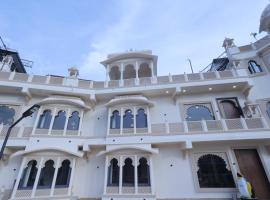 A 26 Hilltop Heaven Resort, hotell i Nāi