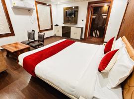 Hotel Laxmi villa, hotel in Naini