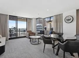 Urban Oasis City 2 Bed Apartment Oaks Horizons