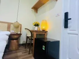Silk Homestay LVC Central