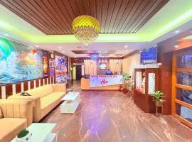 The Prince Plaza Hotel & Restaurant With Swimming Pool-Parking-Lift Facility