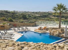 L-Eremita Boutique Hotel, hotell med parkering i Qala
