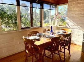 Rosemary Cottage - short walk to Gannet Beach