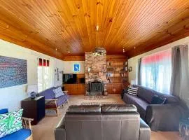 Rosemary Cottage - short walk to Gannet Beach