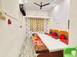 SP guest house 1,5 km from kashi vishawanath: Varanasi şehrinde bir otel