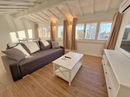 L'Esterel Appartements Plage 450m & Gare Saint-Raphael 950m, hotel v destinácii Fréjus