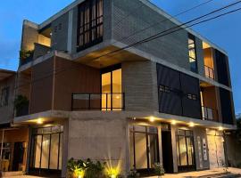 Lujo, estilo y comodidad en un espacio exclusivo, hotel i Chigorodó