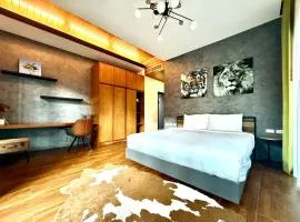 3-bdr Premium Villa in Nai Harn Baan Bua by Neo With Love