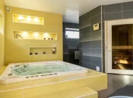 Domaine de Godchure - Gîte 11 pers Jacuzzi & Sauna