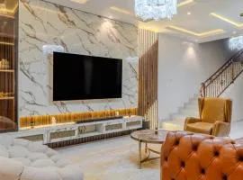 Rooks Rest Inn & Apartments