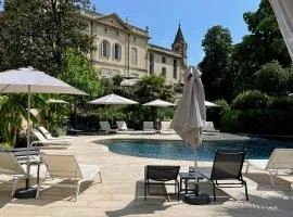 Château de Collias - Maison de Vacances