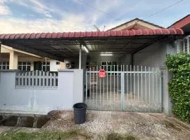 Amiradanial Homestay