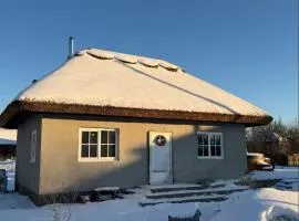 Thatch Guesthouse with Banya & Jacuzzi, Near Beach
