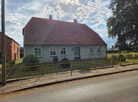 Ferienhaus Dadow, Hotel in Gorlosen