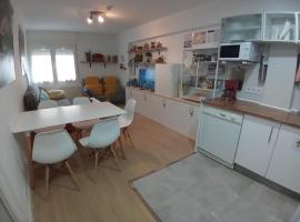 MERINDADES AMAZUL CORZO - Apartamento Turístico - Medina de Pomar: Medina de Pomar'da bir otel