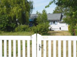 Nature Lodge Mont St-Michel, Hotel in Genêts