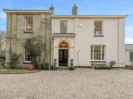 Marsham Lodge 7-BR with Cinema & Snooker