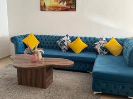 Charming 1 bedroom apartment Ocean living room, Rabat, hotel u gradu 'Rabat'