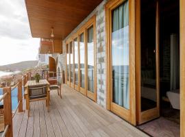 Kshira Oasis Qeparo - Boutique Beachfront Suites & Restaurant, отель в городе Кепаро