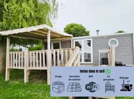 Mobil-home 4 personnes dans camping 5 étoiles proche de la mer