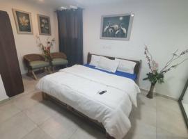 RESIDENCE ELSA Yamoussoukro, hotel en Yamusukro