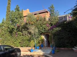 villa elbaraka، فندق في Tamensourt