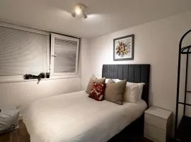 Apartment - Kitchen, Living Room, Parking, Central