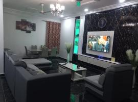 EMA Apartment, хотел в Kokrobite