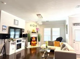 Modern Family Fun Home near AT&T Stadium, Rangers,6Flags, Epic Water Park