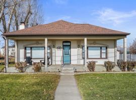 Family-Friendly 4BR Provo Home Near Provo Airport, hotel di Provo
