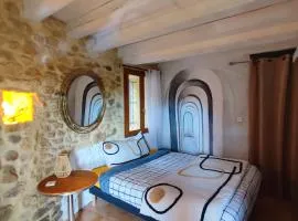 un pied dans la forêt