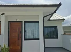 Casa42 aconchego perto de Florianópolis