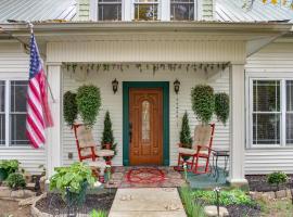 Historic Grandeur Meets Modern Convenience, hotel v mestu Pulaski