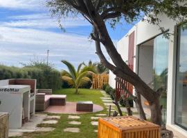 Bungalow VerdeMar con Jacuzzi Frente al Mar, viešbutis mieste Vichayito