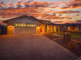 Kindra Heights - A Modern Verde Valley Wine Retreat