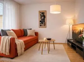 Oulu Modern 2BR with Sauna, Patio and Parking, 10 min to Center