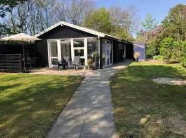 Nice Holiday Home Near The Water