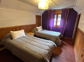 Casa YUCO Hostel - Habitación N6, hotel en San Martín de los Andes