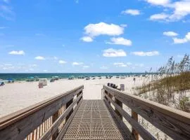 Lucky 711 Island Winds East 3BD, 2BA Condo